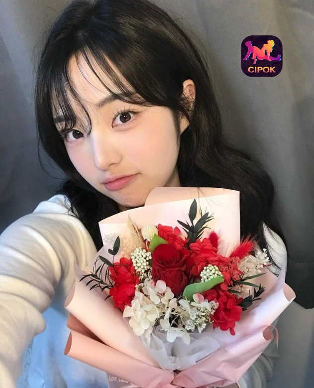 Read more about the article Erna Lestari Temukan Cipok Aplikasi Live