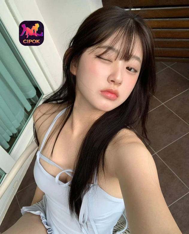 Read more about the article Gita Amalia Mengulas Cipok Live App