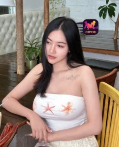 Read more about the article Indri Paramitha Memukau di Cipok