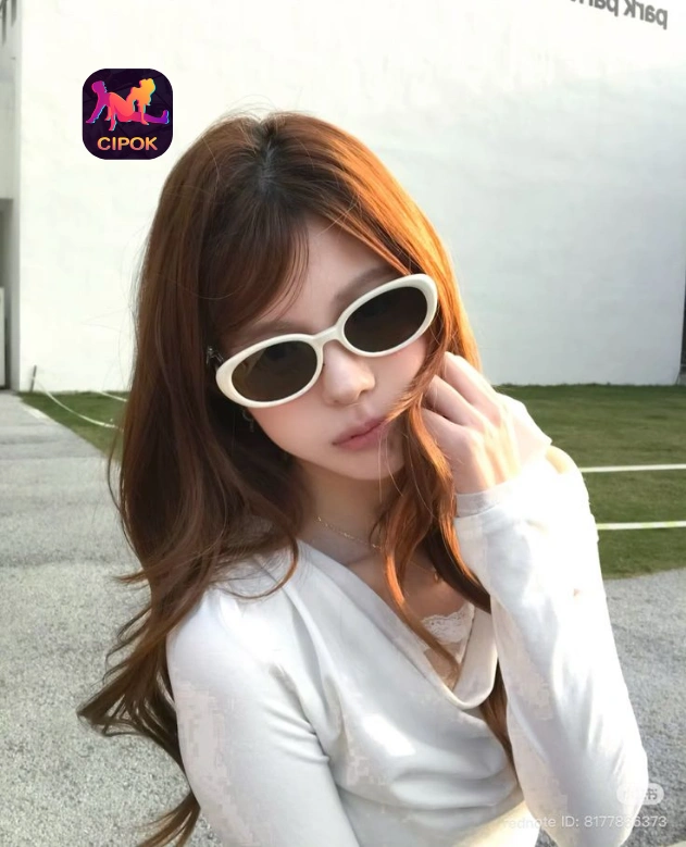 Karina Pertiwi Cipok Aplikasi Live 2025