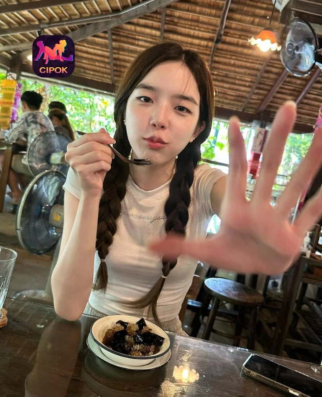 Read more about the article Leni Kusumawati Eksplor Cipok Live APK