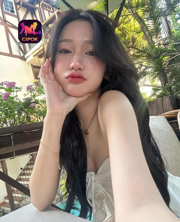 Read more about the article Prima Lestari Menikmati Cipok Live Streaming