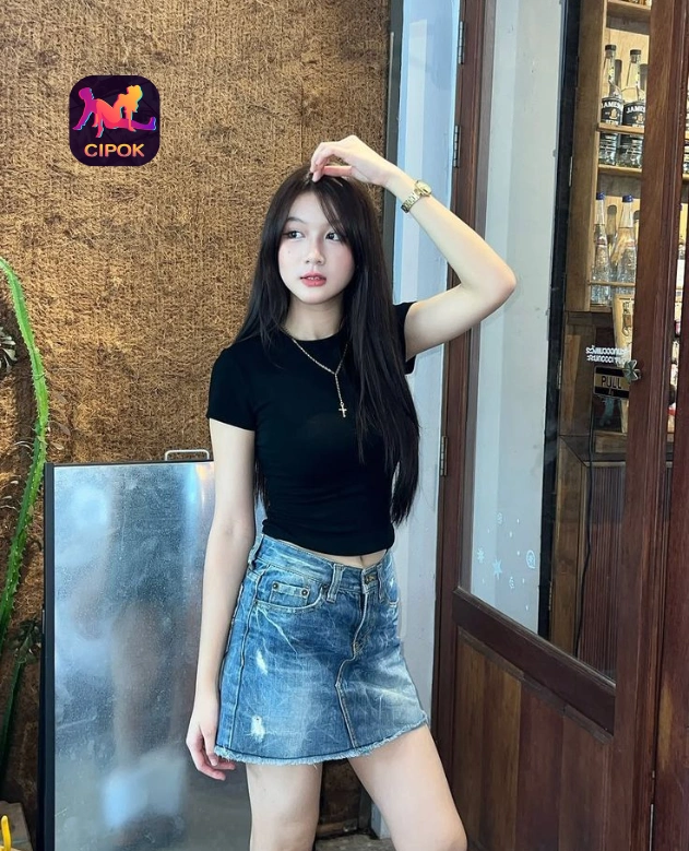 Sinta Lestari Temukan Aplikasi Cipok Live