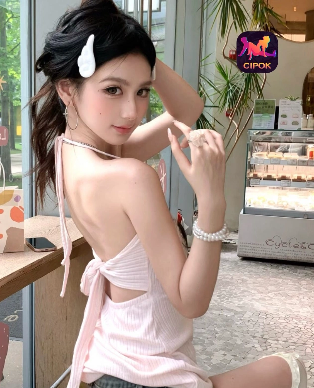 Tama Mahendra Menikmati Cipok Live