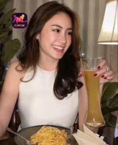 Read more about the article Tia Pertiwi Menjelajahi Cipok Live APK