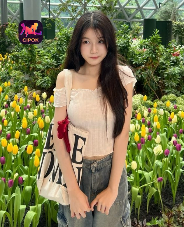 Ulfa Rahmadani Menyukai Cipok Live