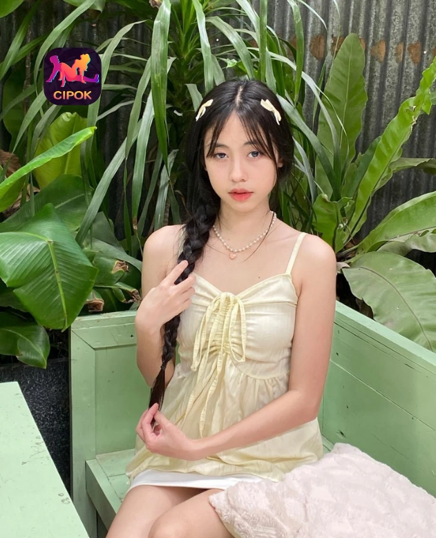 Vicky Santika Mengulas Cipok Terbaru