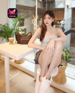 Read more about the article Vira Kartini Membahas Cipok Terbaru 2025