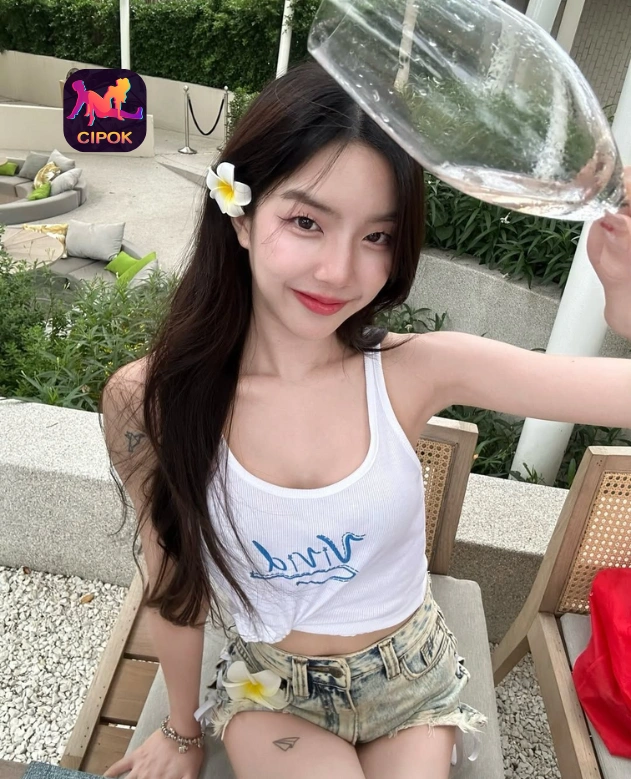 Read more about the article Zhafira Pratiwi Cipok Live Streaming 2025